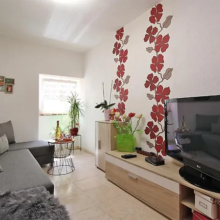 Leo 2180 Apartment Krnica